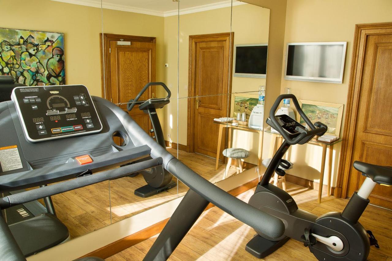 Hotel De France Angerville  Ngoại thất bức ảnh