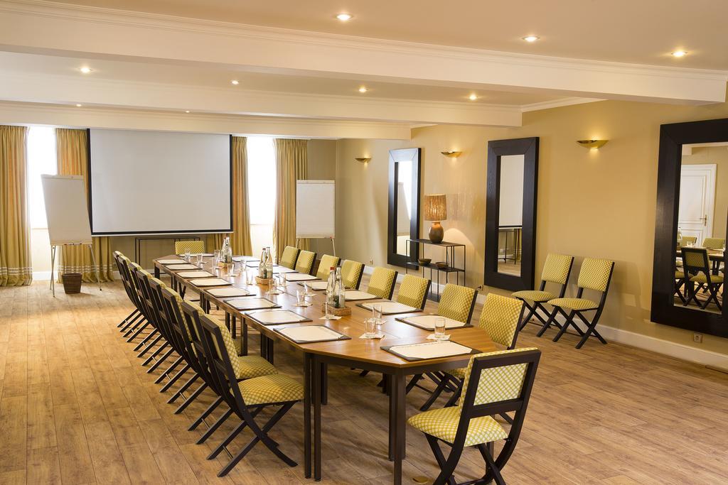 Hotel De France Angerville  Ngoại thất bức ảnh