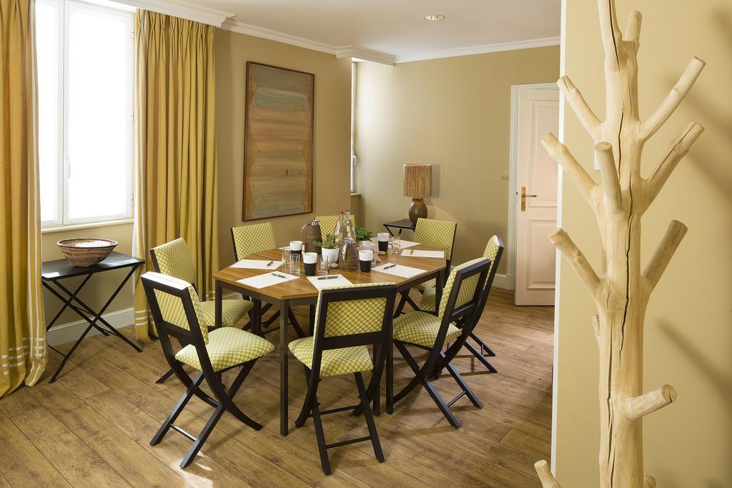 Hotel De France Angerville  Ngoại thất bức ảnh